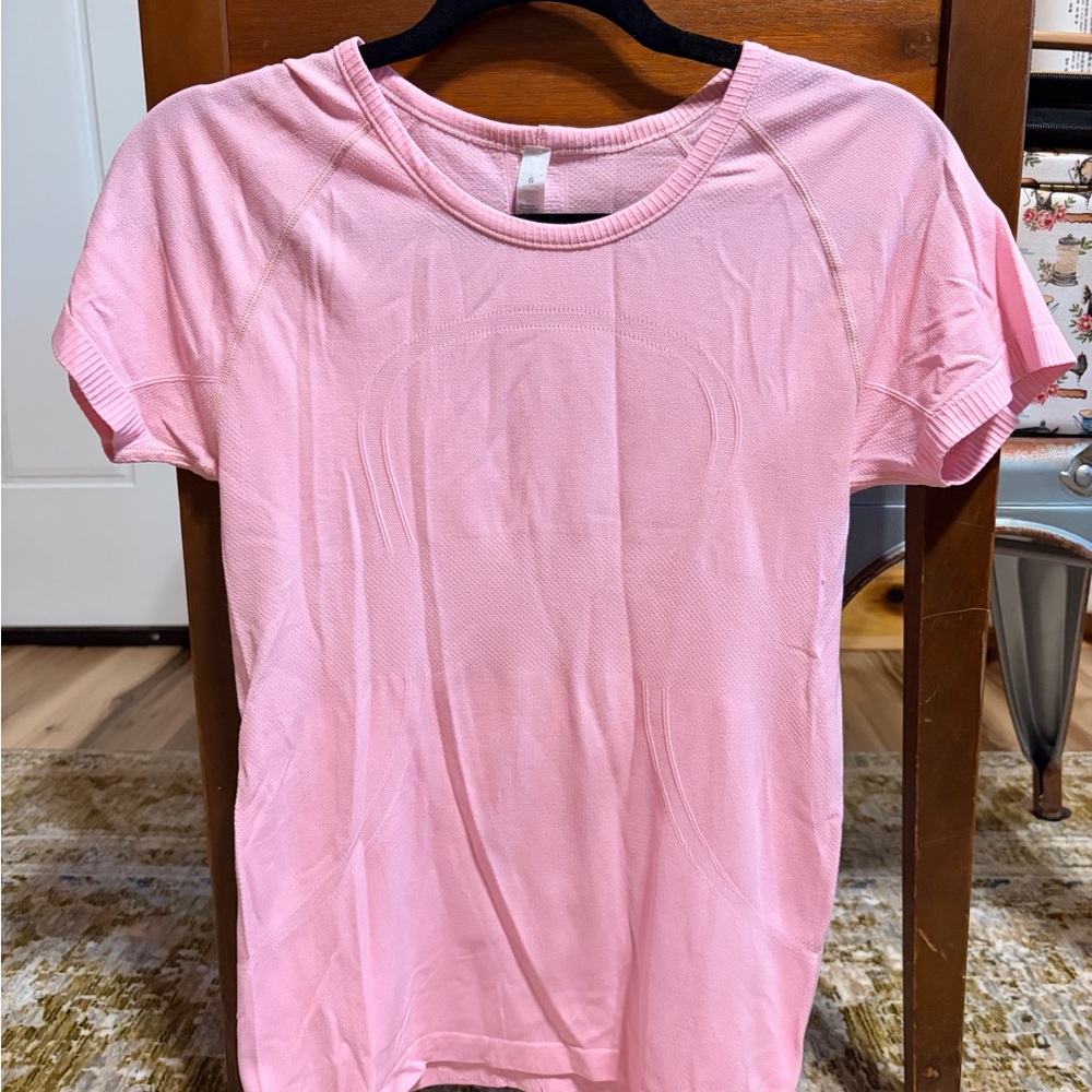 lululemon athletica Light Pink Short Sleeve Tee